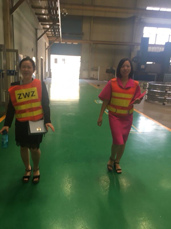 Công ty TNHH XNK Khang Ninh sang Thăm Nhà Mát sản xuất ZWZ