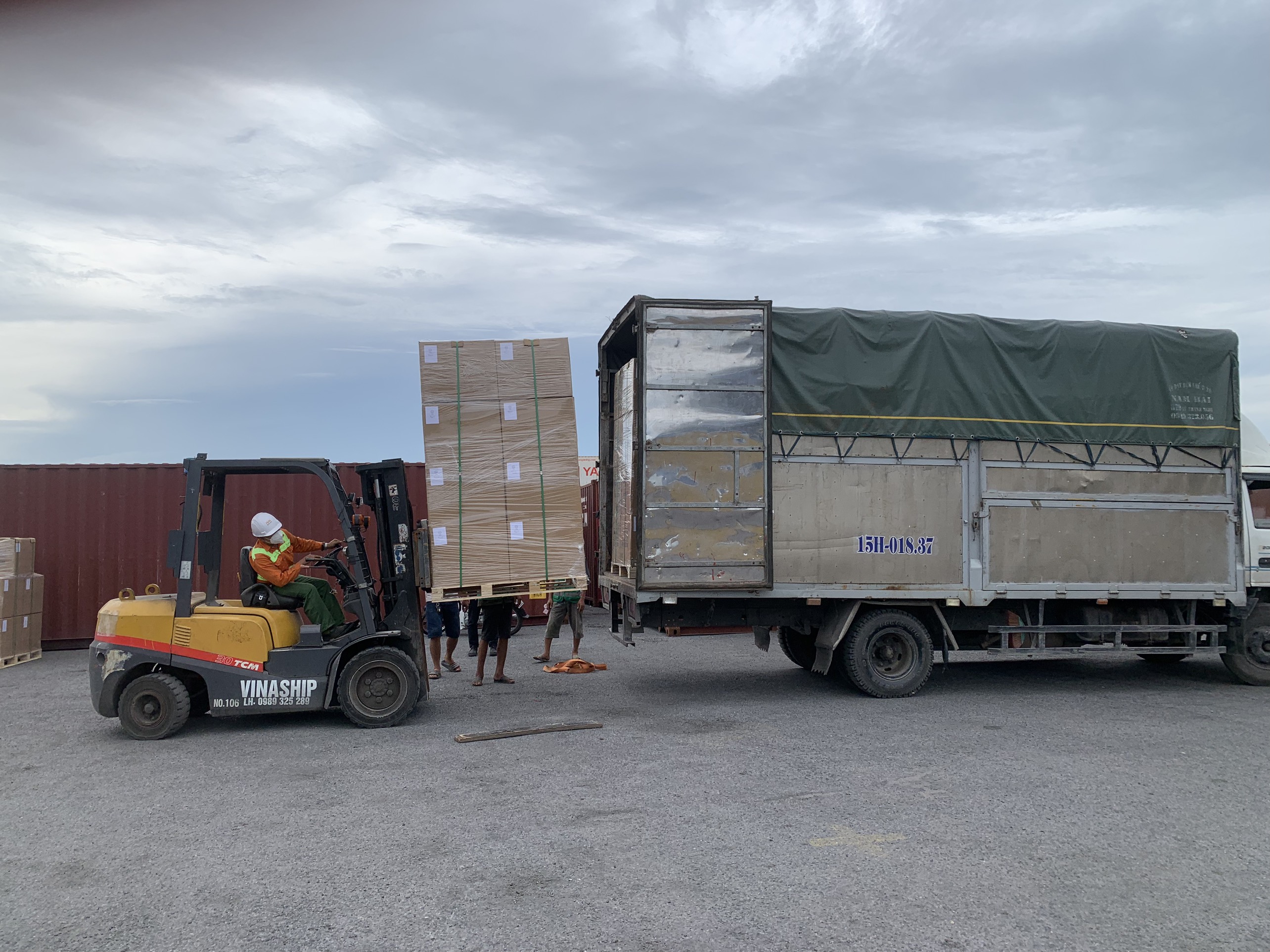 gl-fiter-cung-chung-minh-ra-cang-lay-hang-nha-