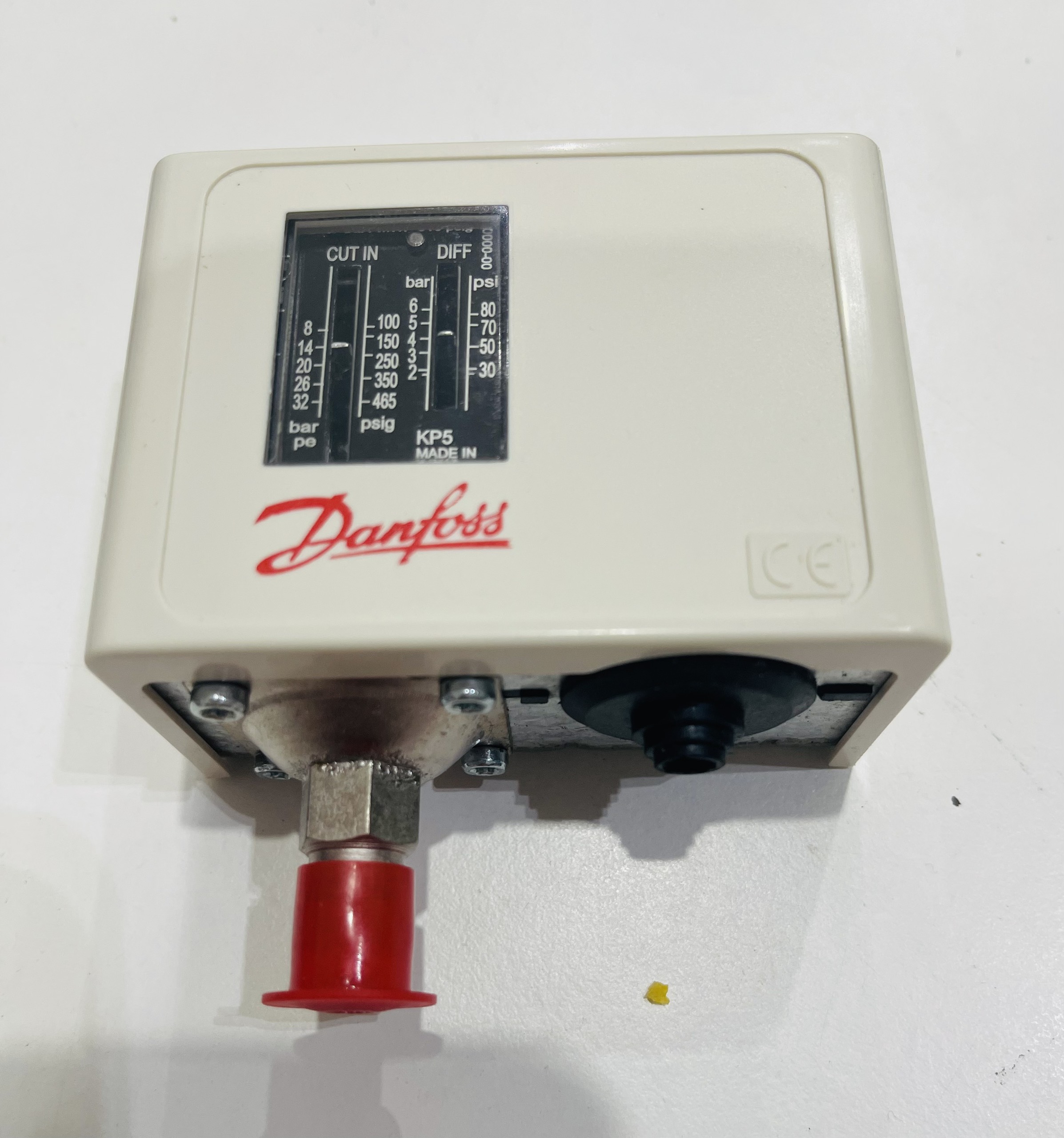 mot-so-muc-hang-moi-ve